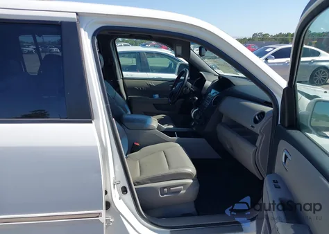 2010 Honda Pilot Touring из США, поврежденный, VIN 5FNYF4H99AB032377